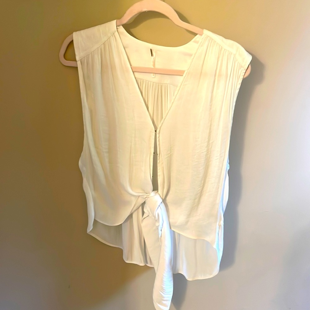 Free People high-low, tank top. Size XS.